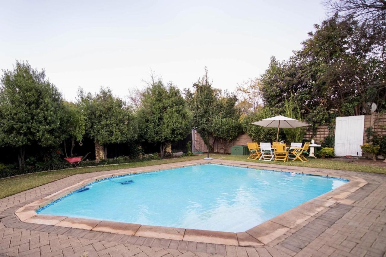 Cottonwood Guesthouse Oasis Bloemfontein Exterior photo